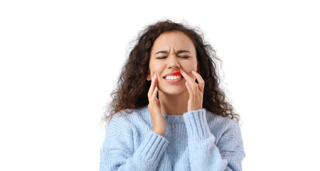 Pain or discomfort near the gum line